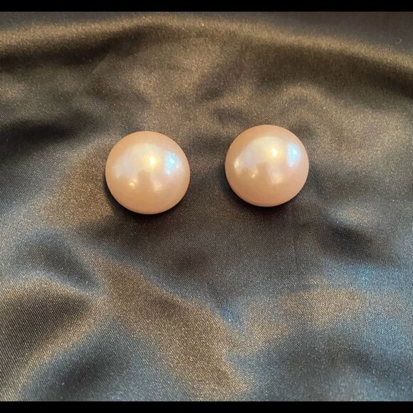 Vintage 60s Beautiful Globe Earrings - Picture 1 of 3